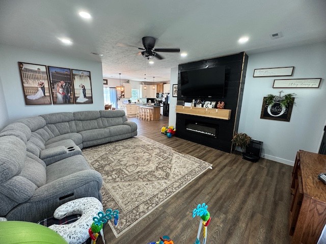 Photo 4 of 29 of home listing at 103 W 3rd Street, Chambers, NE 68725