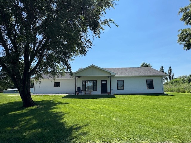 Photo 27 of 29 of home listing at 103 W 3rd Street, Chambers, NE 68725