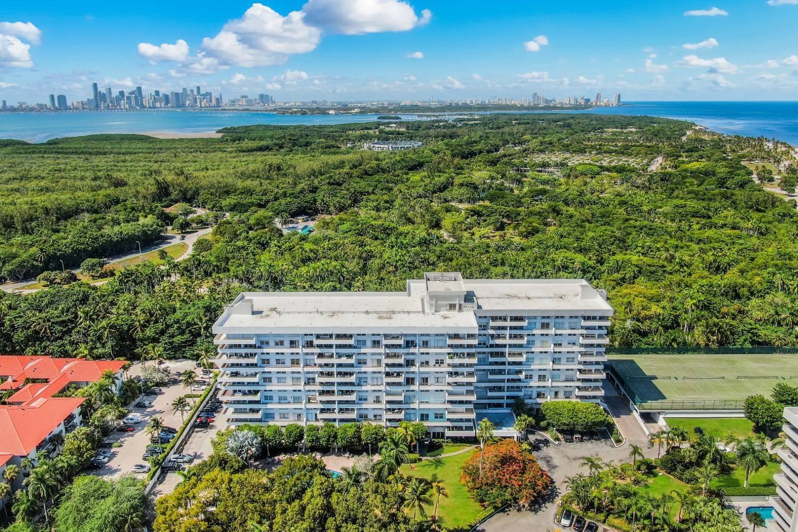155 Ocean Lane Dr, #103, Key Biscayne, FL 33149