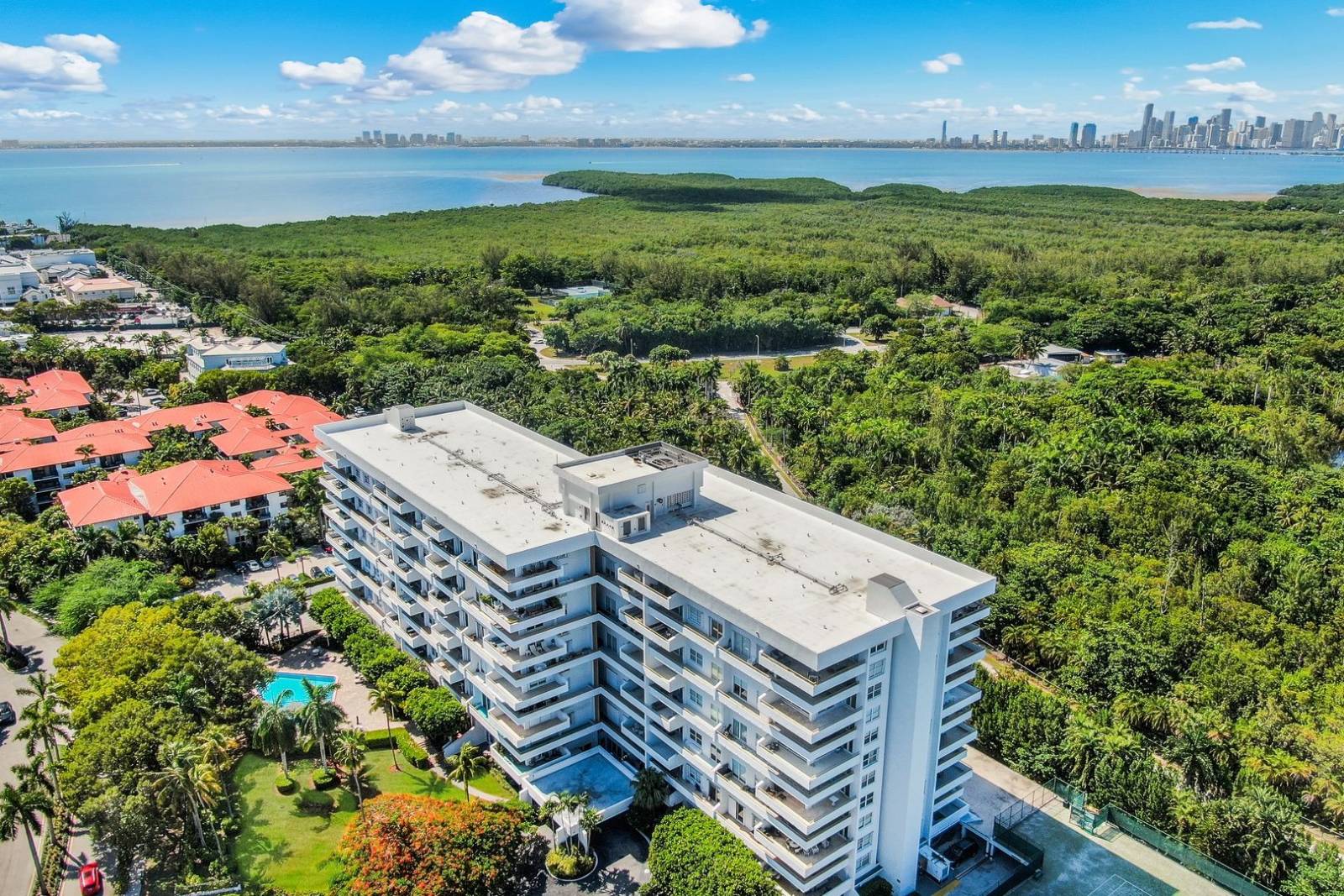 155 Ocean Lane Dr, #103, Key Biscayne, FL 33149