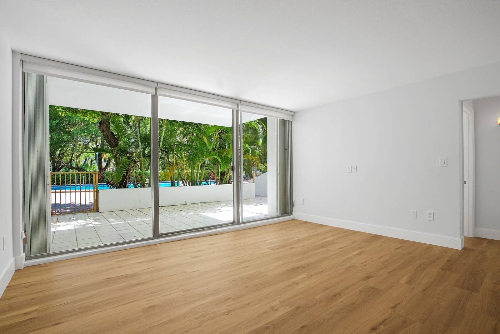 155 Ocean Lane Dr, #103, Key Biscayne, FL 33149