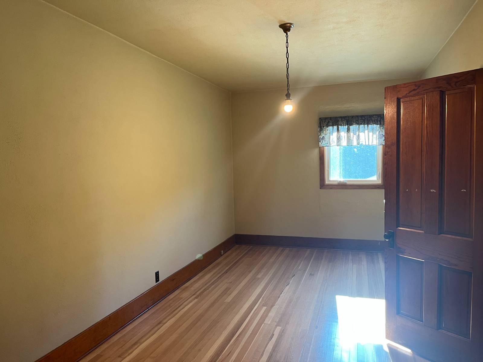 Photo 14 of 37 of home listing at 51243 862 Road, Orchard, NE 68764