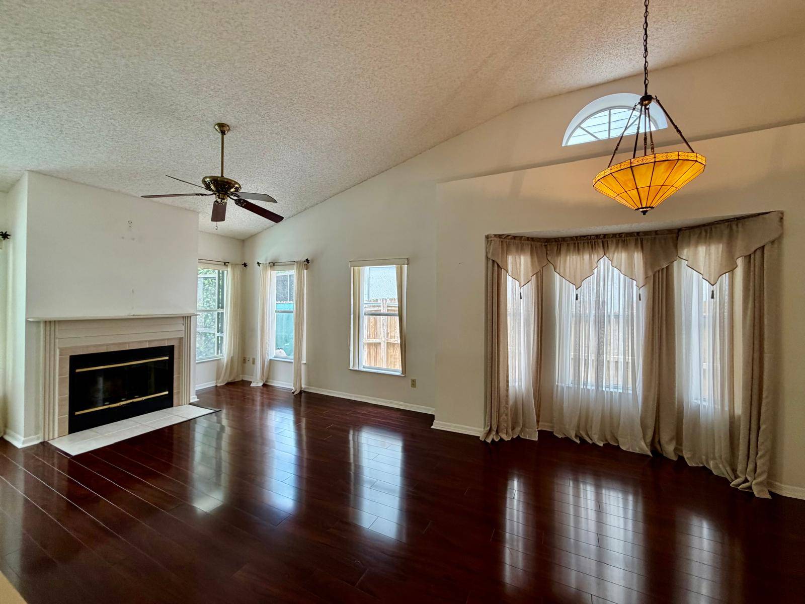 11838 Branch Mooring Dr, Tampa, FL 33635