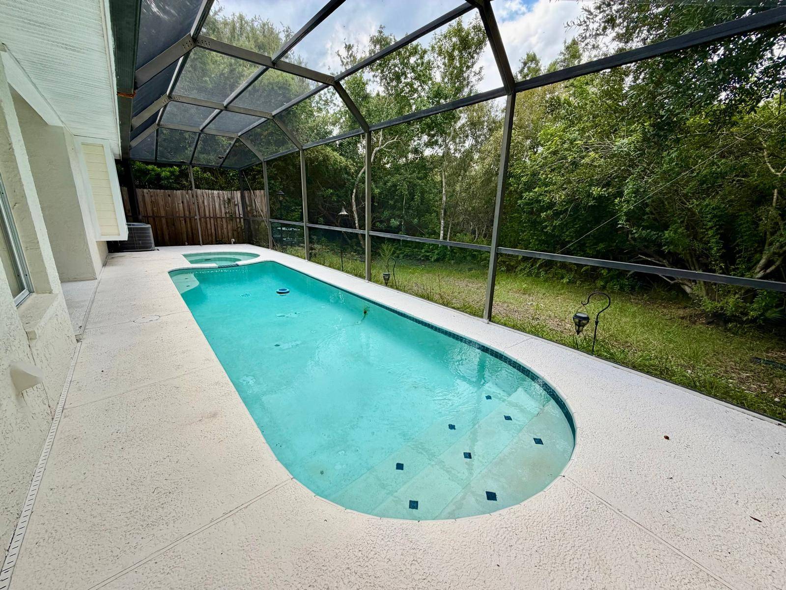 11838 Branch Mooring Dr, Tampa, FL 33635