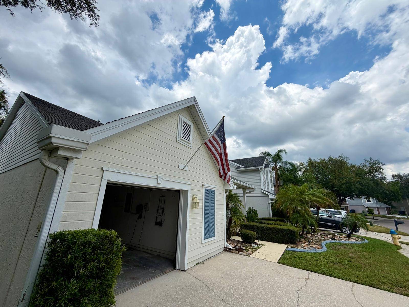 11838 Branch Mooring Dr, Tampa, FL 33635