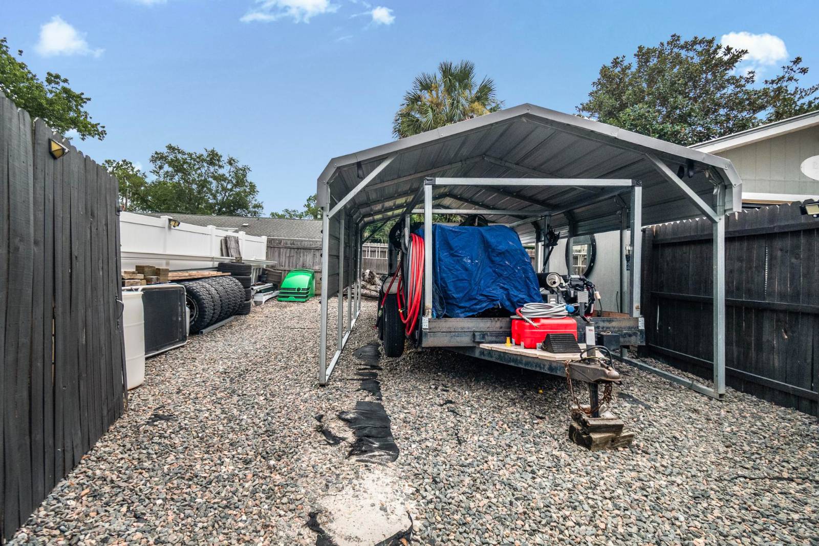 702 N Chapel, Bunnell, FL 32110