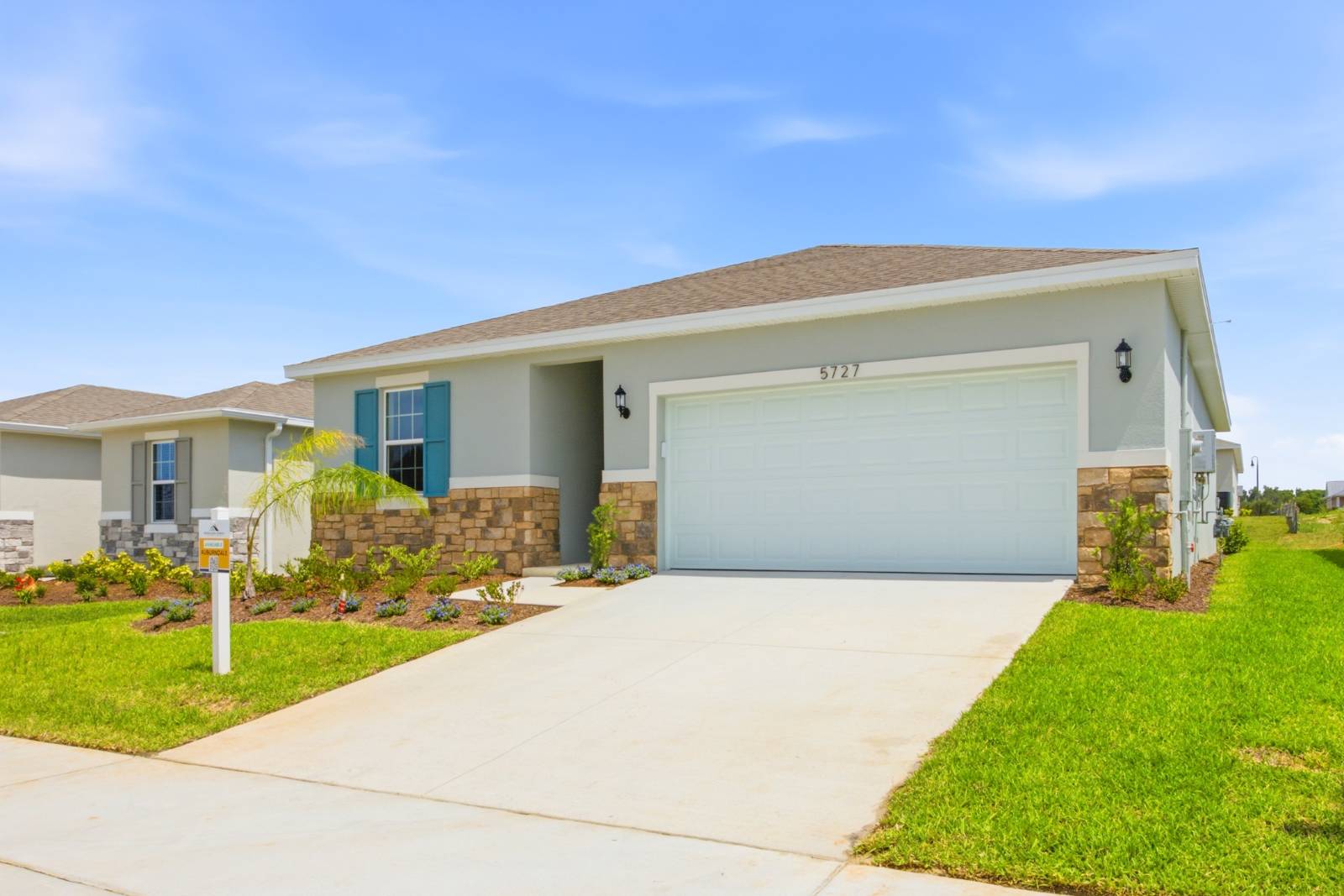 5727 Hiawassee Rd, Okahumpka, FL 34762