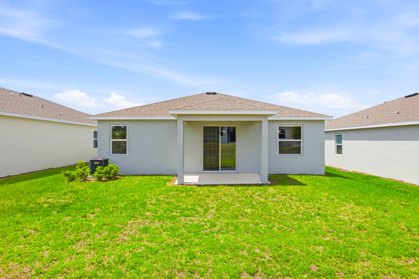 5727 Hiawassee Rd, Okahumpka, FL 34762