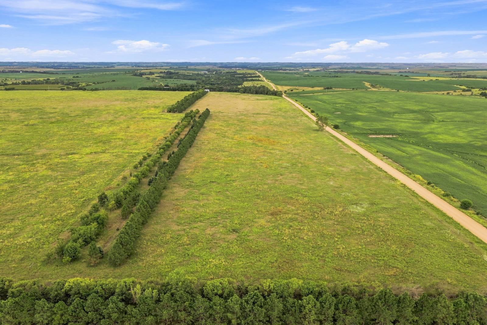 Photo 2 of 20 of land listing at 0 711 Road, Fairbury, NE 68352