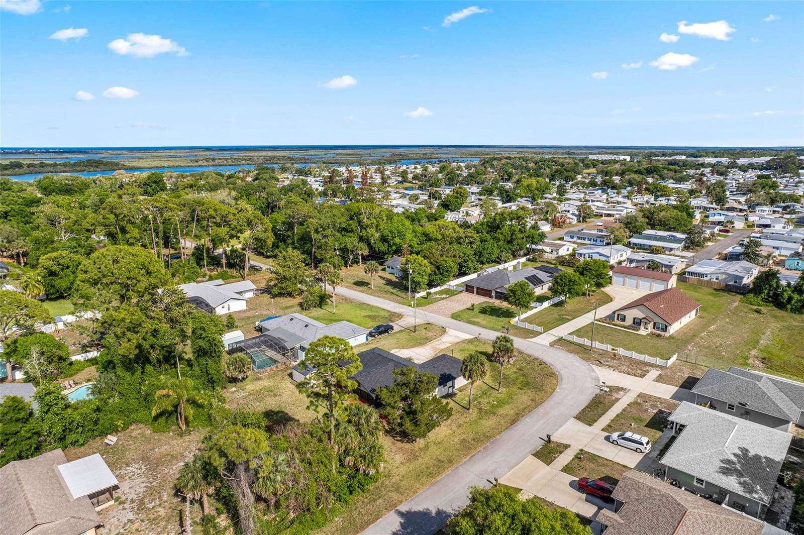 117 Poinciana Rd, Edgewater, FL 32141