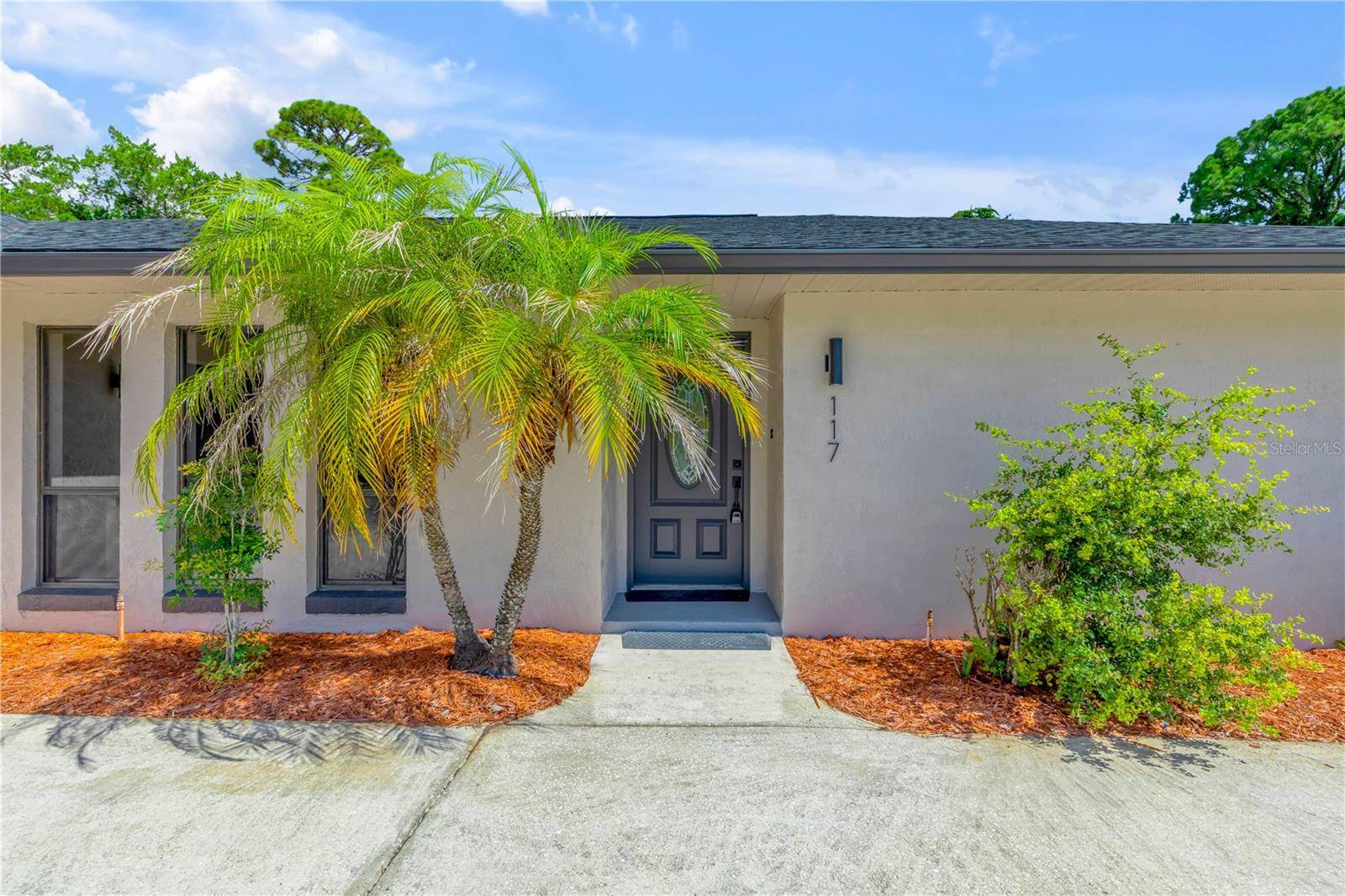 117 Poinciana Rd, Edgewater, FL 32141