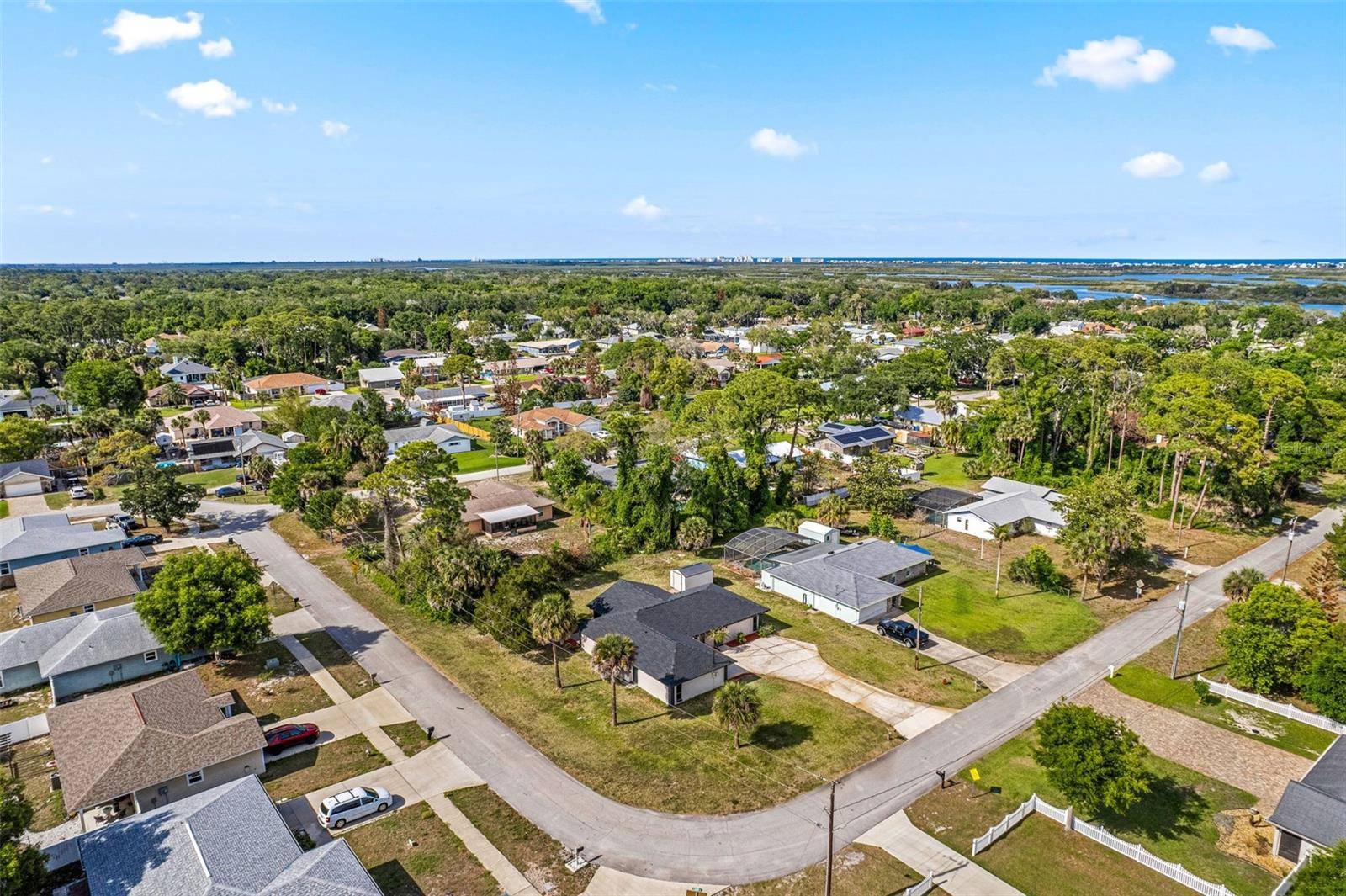 117 Poinciana Rd, Edgewater, FL 32141