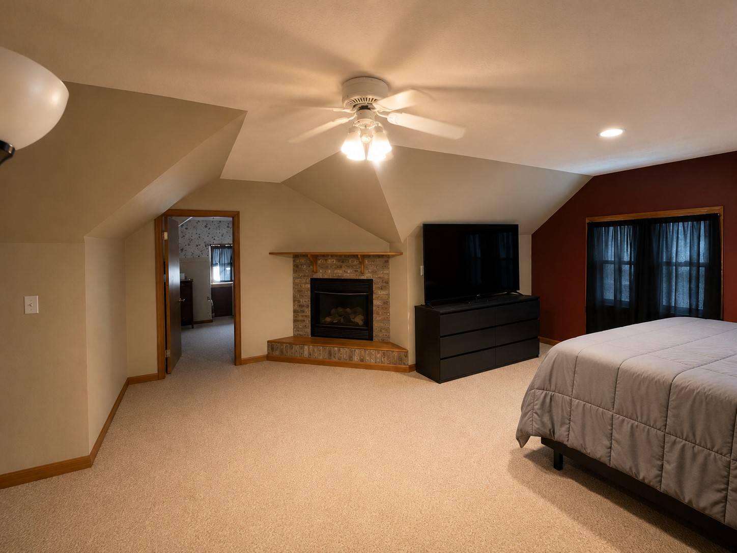 Photo 10 of 19 of home listing at 306 S Madison Ave, Hartington, NE 68739