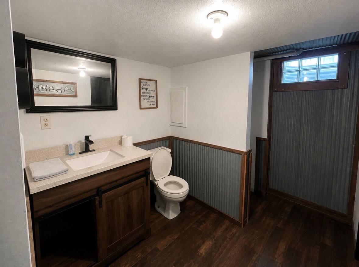 Photo 15 of 19 of home listing at 306 S Madison Ave, Hartington, NE 68739