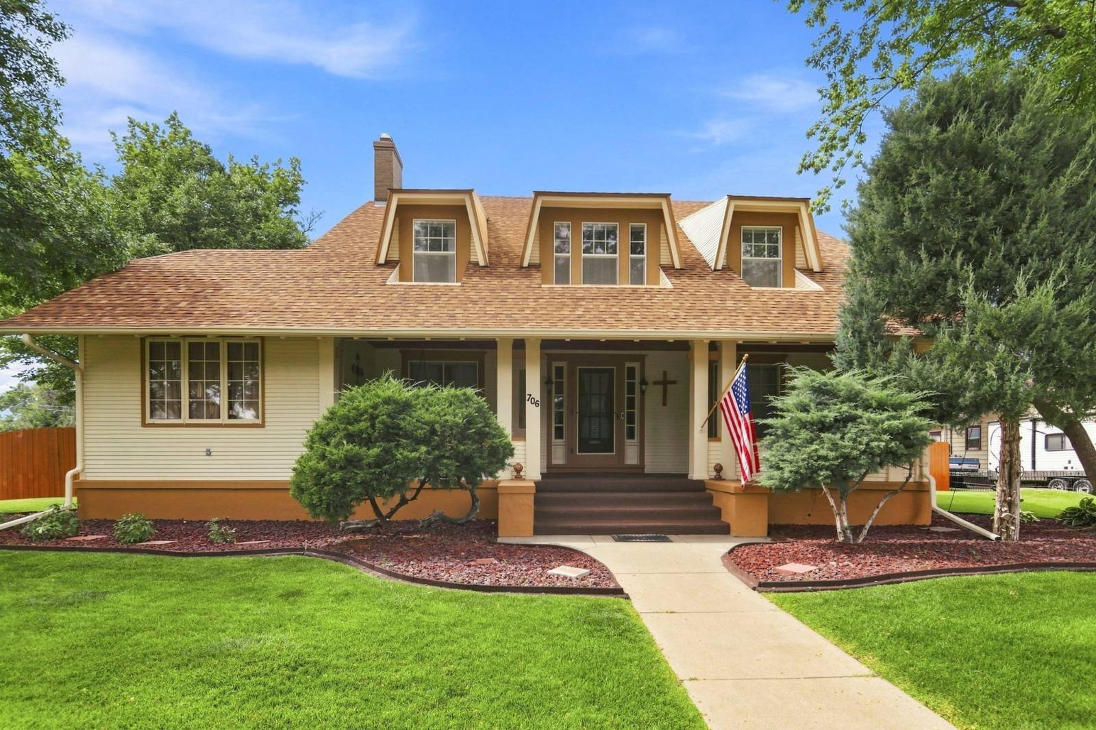 Photo 6 of 60 of home listing at 706 Cheyenne Ave, Alliance, NE 69301