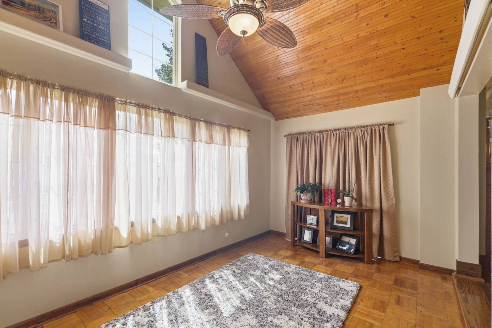 Photo 14 of 60 of home listing at 706 Cheyenne Ave, Alliance, NE 69301