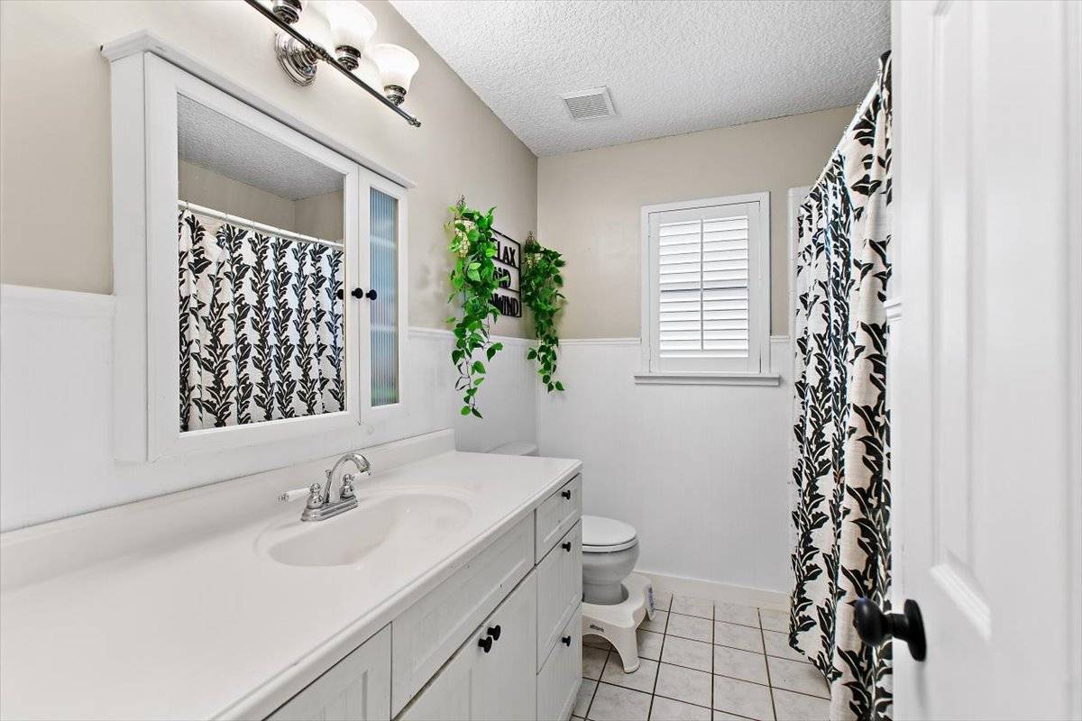 10455 Osprey Nest W Dr, Jacksonville, FL 32257