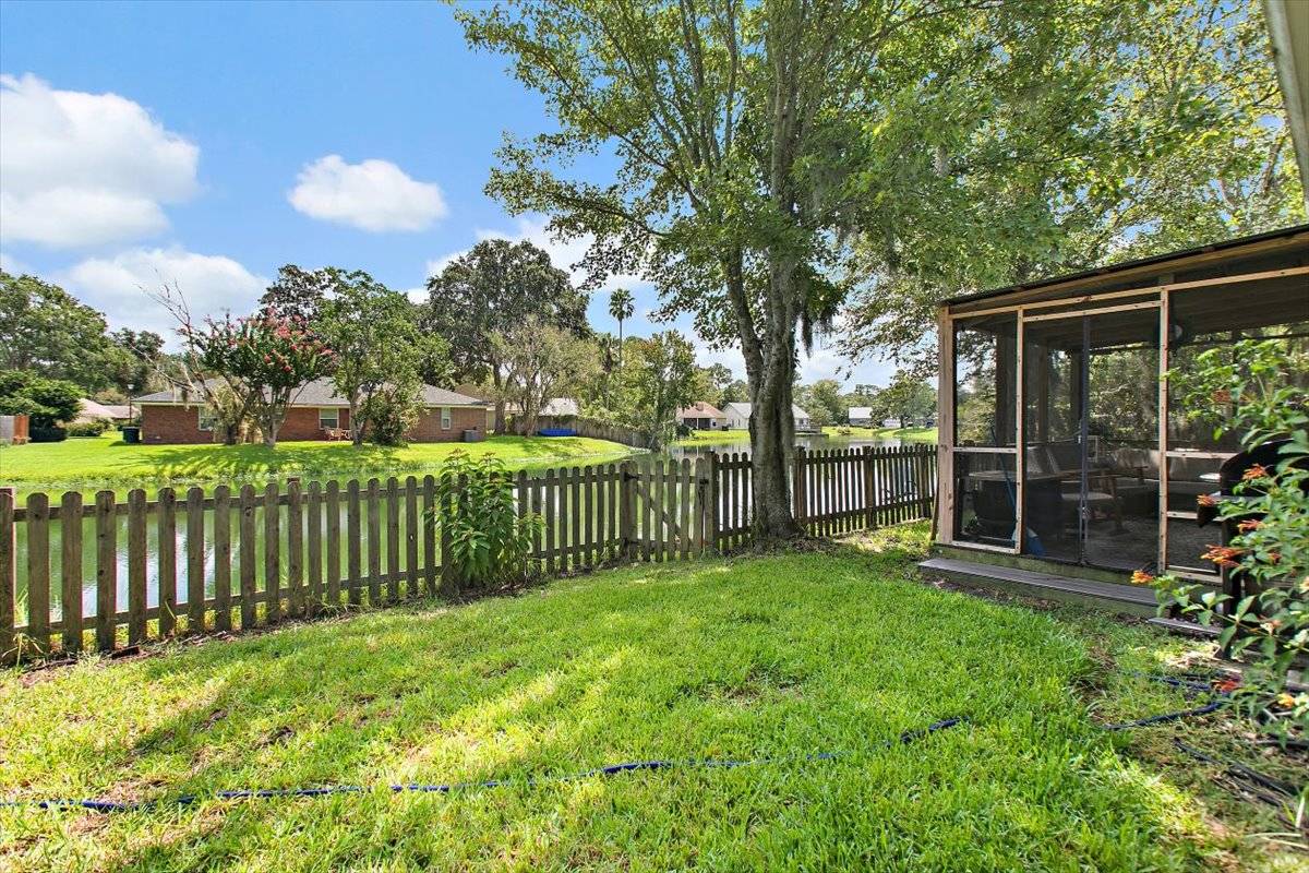 10455 Osprey Nest W Dr, Jacksonville, FL 32257