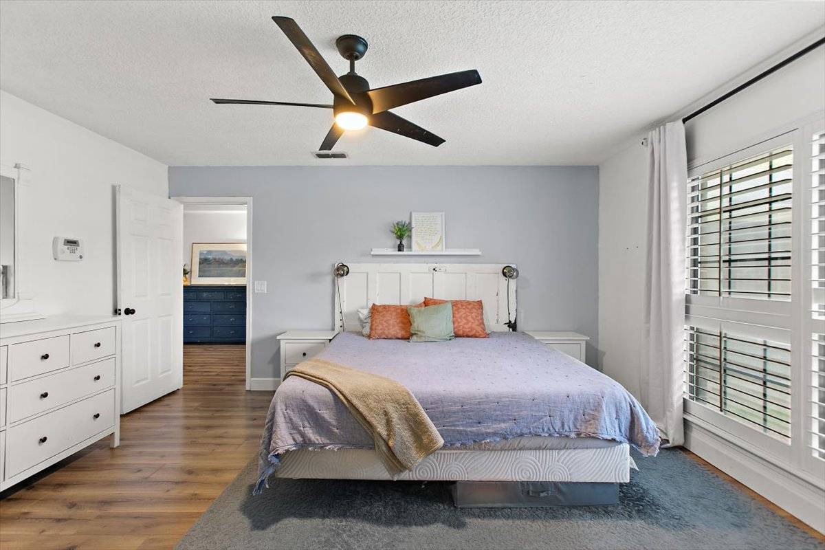 10455 Osprey Nest W Dr, Jacksonville, FL 32257