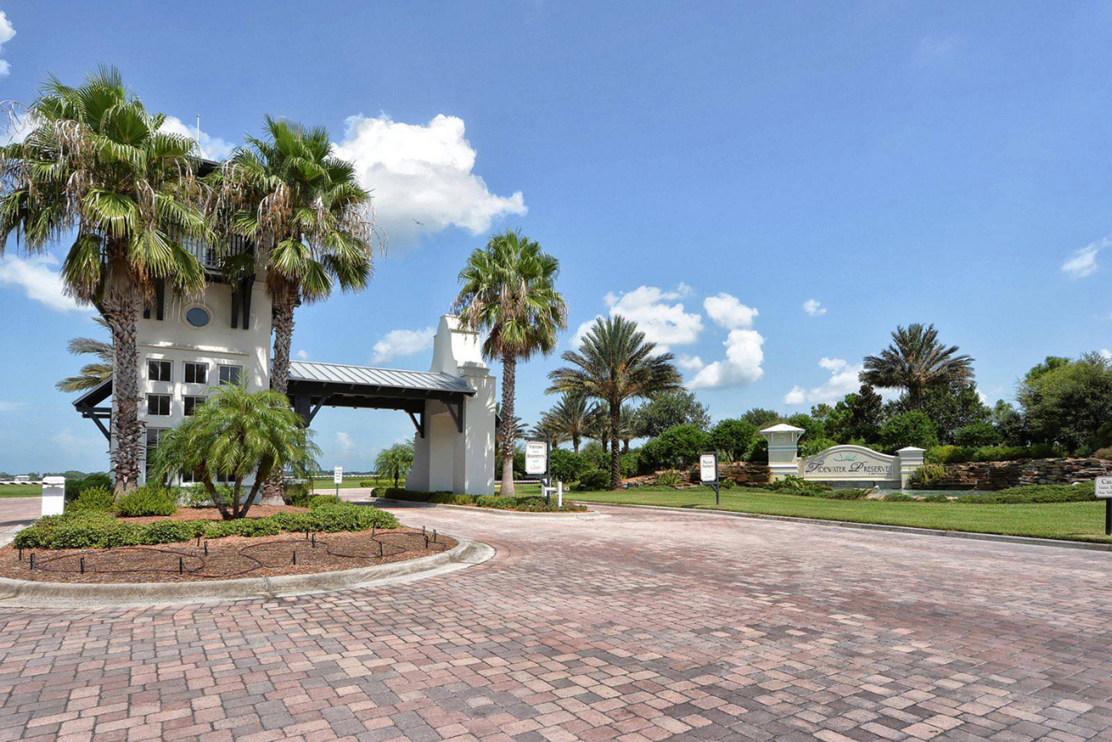 1041 RIVERSCAPE STREET, Bradenton, FL 34208