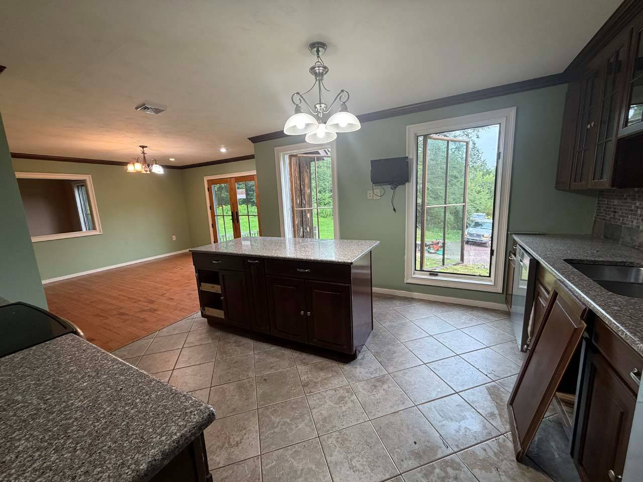397 White Sulphur Rd
