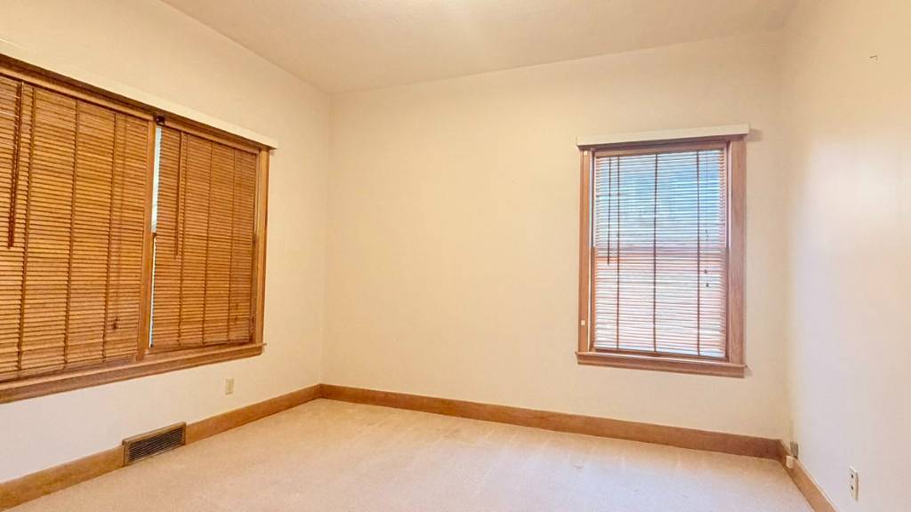 Photo 7 of 20 of home listing at 215 Lake Street, Chadron, NE 69337