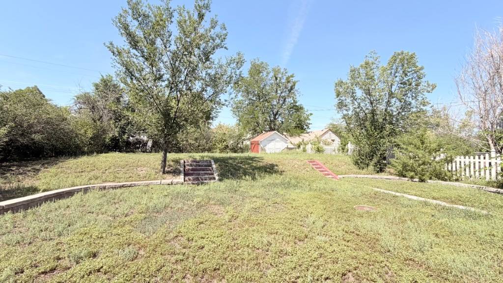 Photo 19 of 20 of home listing at 215 Lake Street, Chadron, NE 69337