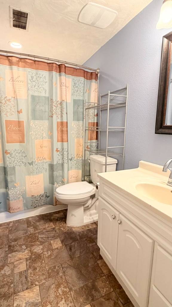 Photo 14 of 20 of home listing at 215 Lake Street, Chadron, NE 69337