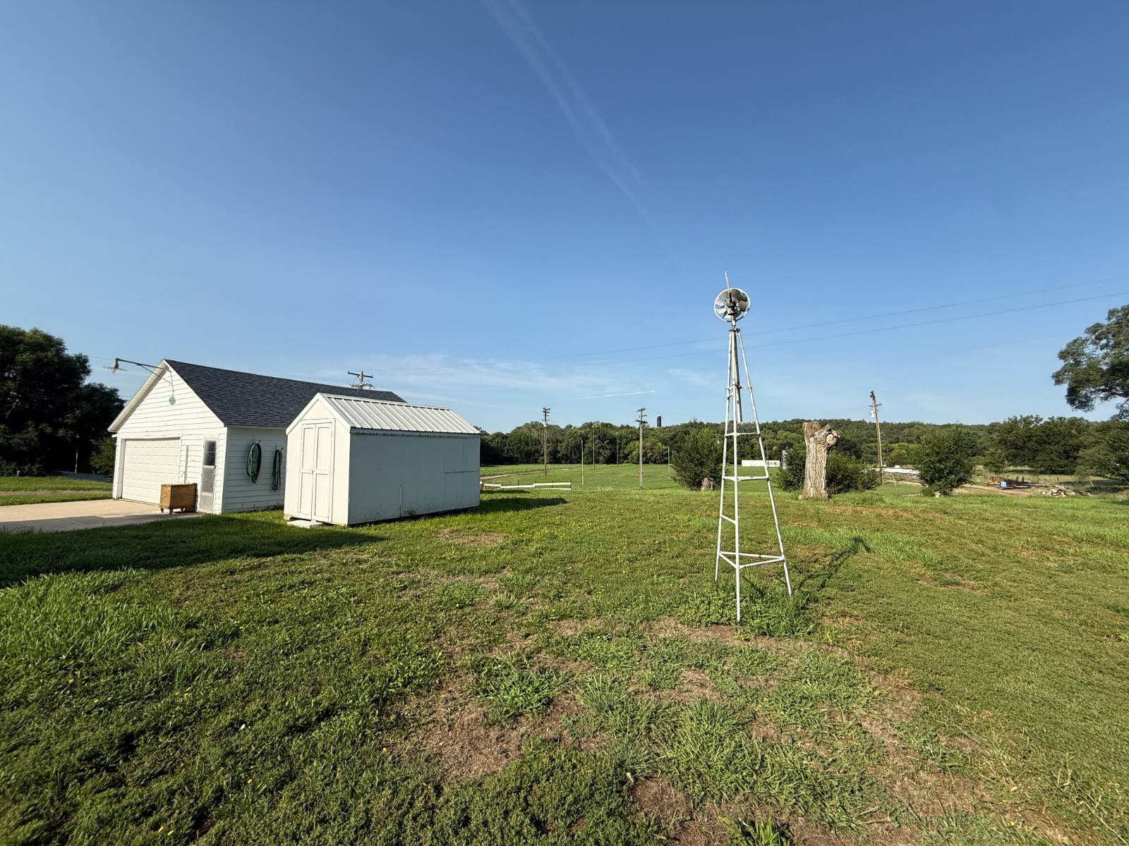 Photo 5 of 26 of home listing at 403 W Lynch Street, Lynch, NE 68746