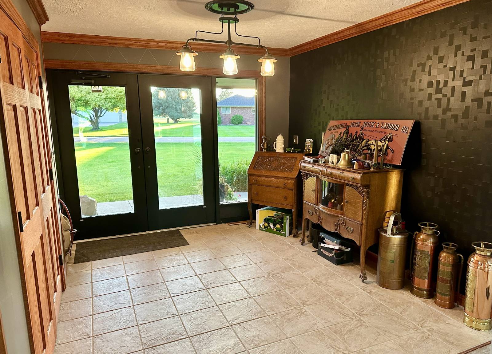 Photo 9 of 23 of home listing at 2020 Spalding Dr, Holdrege, NE 68949