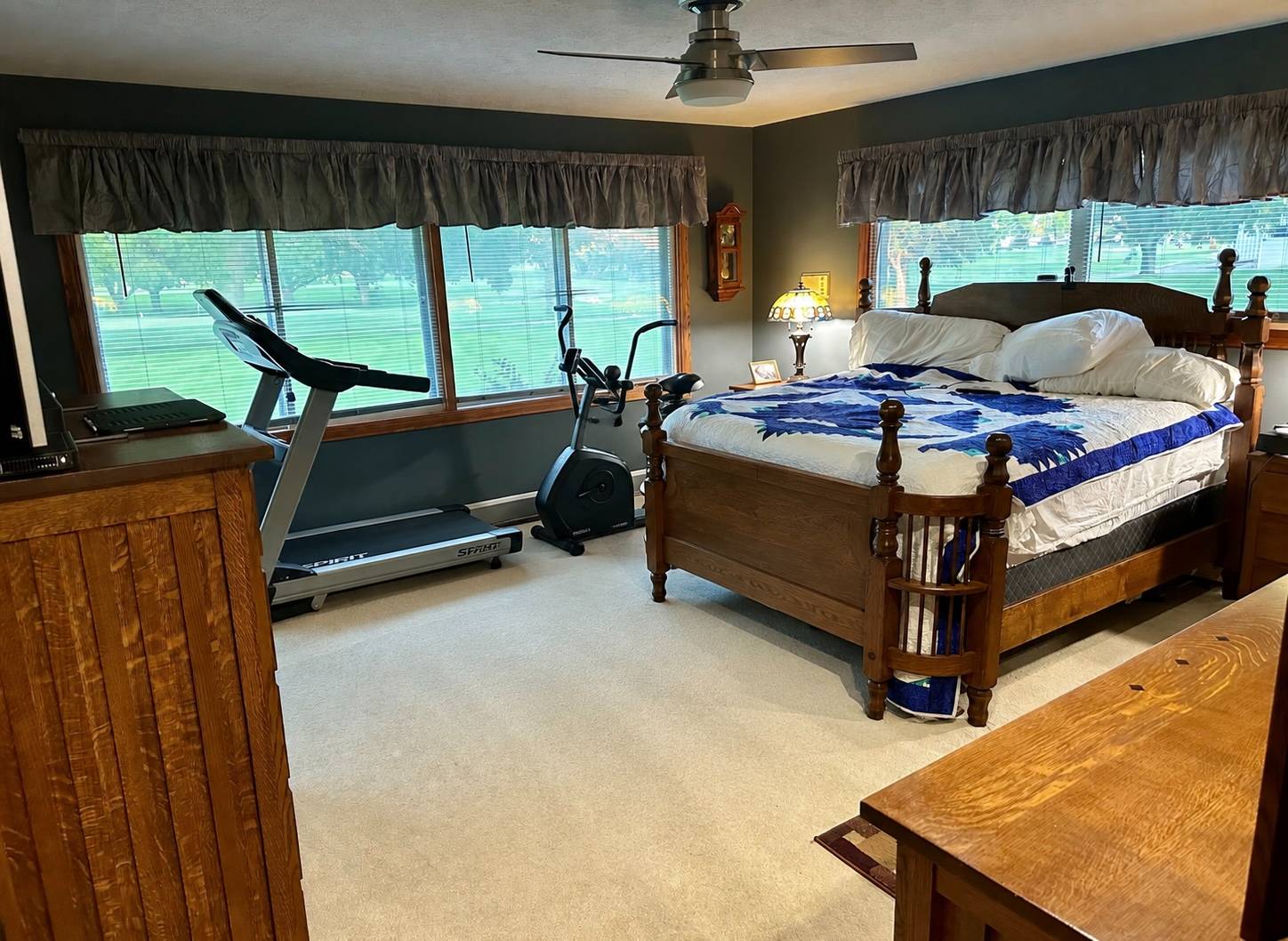 Photo 5 of 23 of home listing at 2020 Spalding Dr, Holdrege, NE 68949