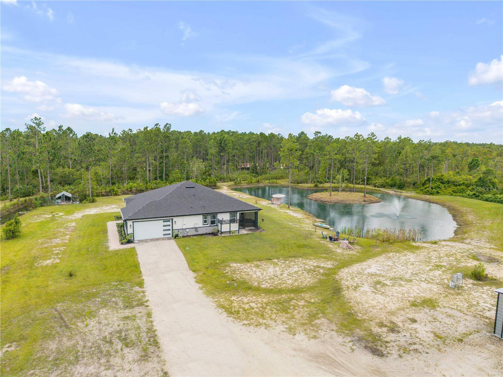 300 Omega Ranch Rd, New Smyrna Beach, FL 32168