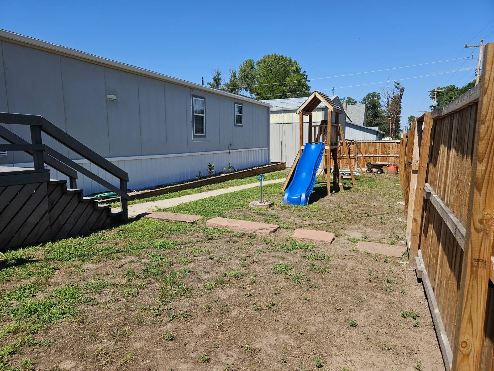 Photo 4 of 19 of home listing at 120 Reed Street, Crawford, NE 69339