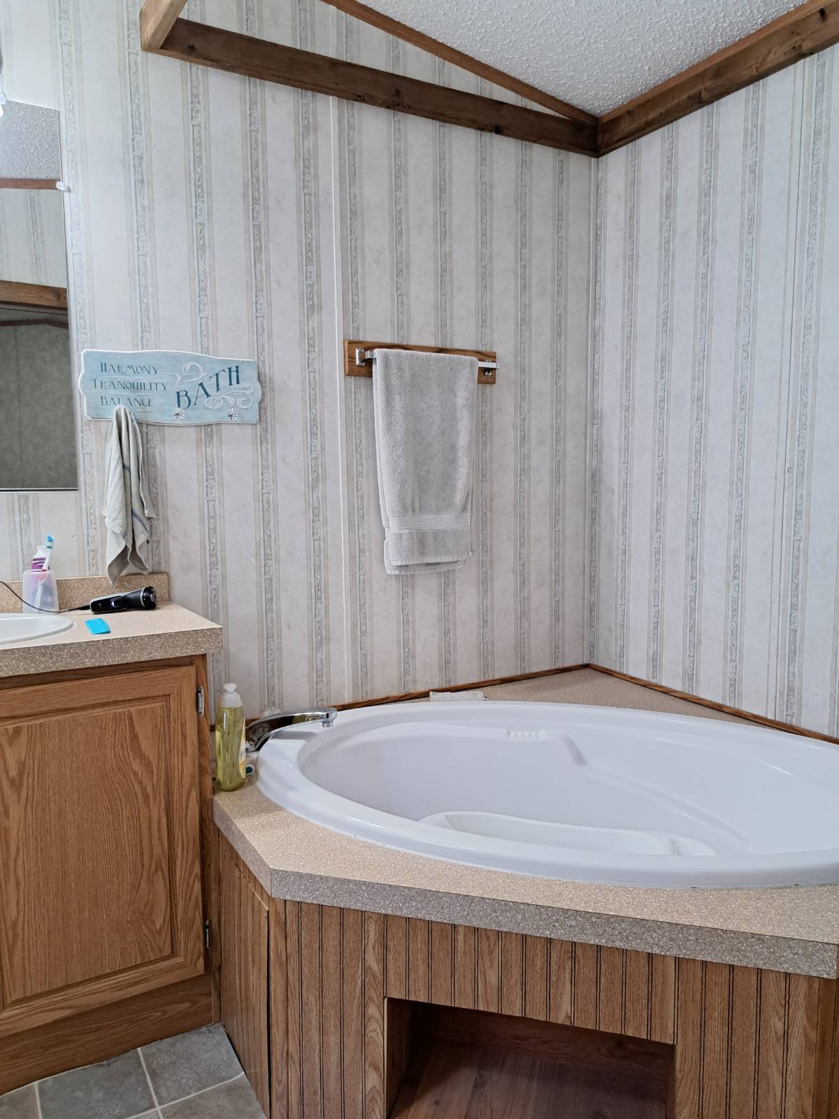 Photo 12 of 19 of home listing at 120 Reed Street, Crawford, NE 69339