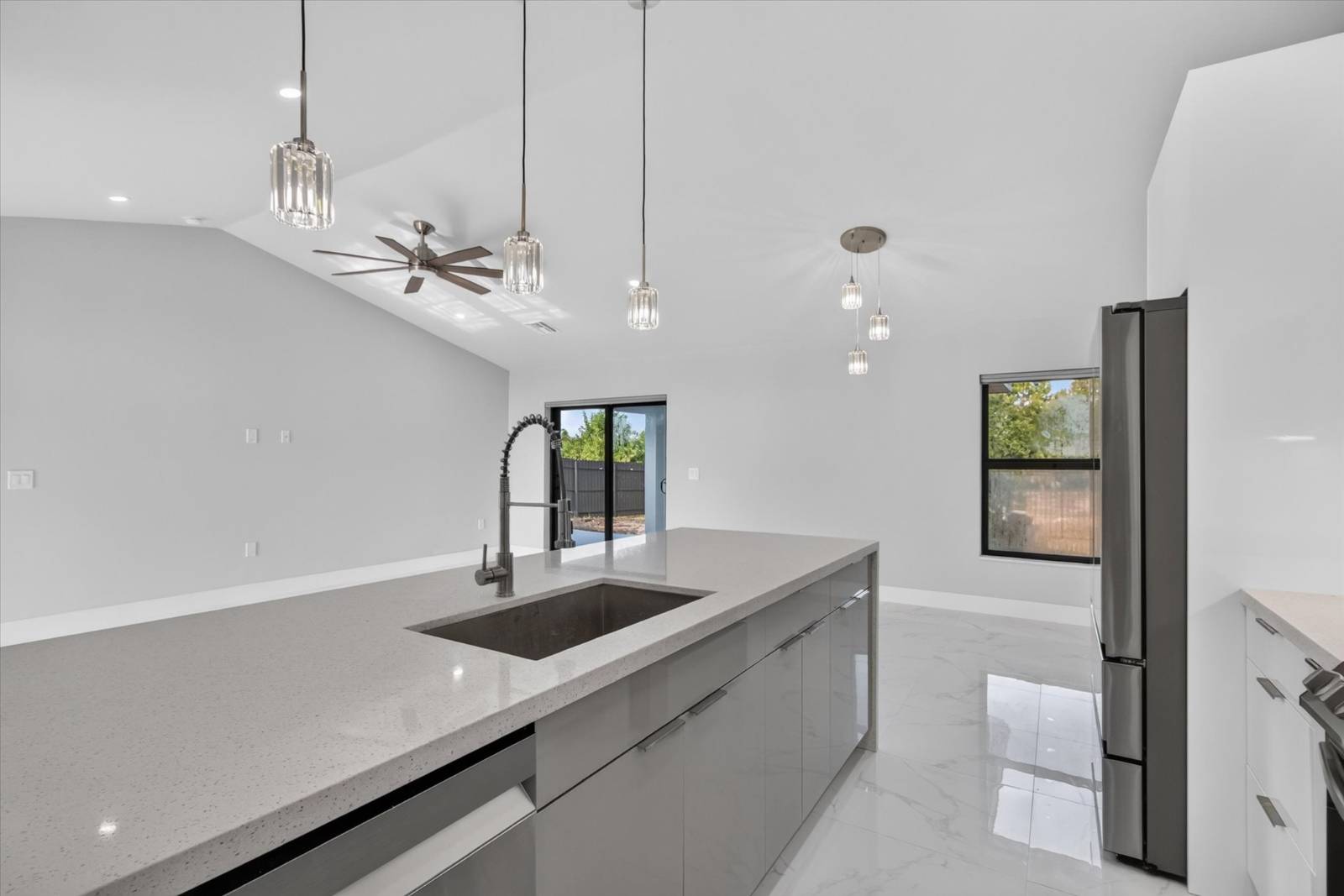 526 Wabasso S Ave, Lehigh Acres, FL 33974