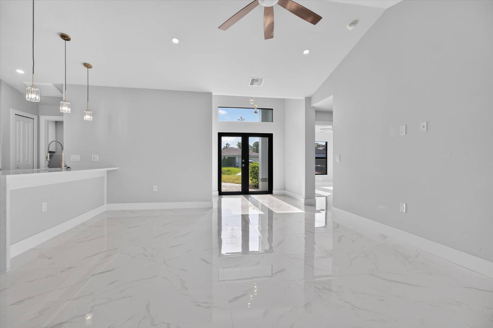 526 Wabasso S Ave, Lehigh Acres, FL 33974