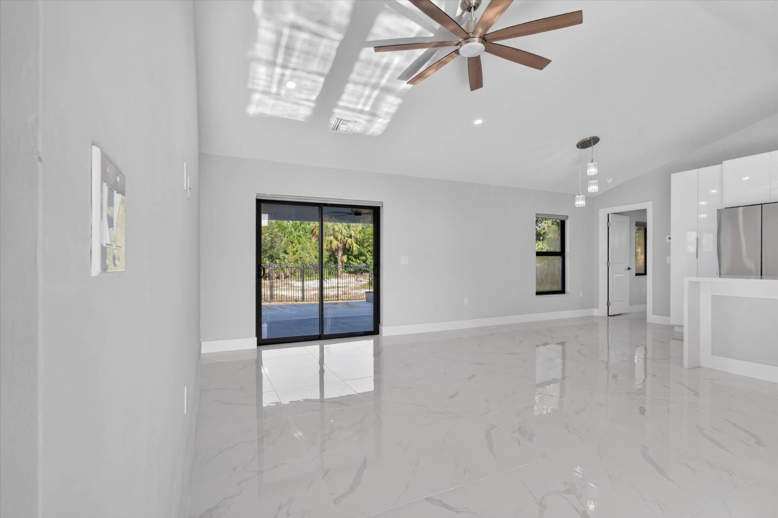 526 Wabasso S Ave, Lehigh Acres, FL 33974