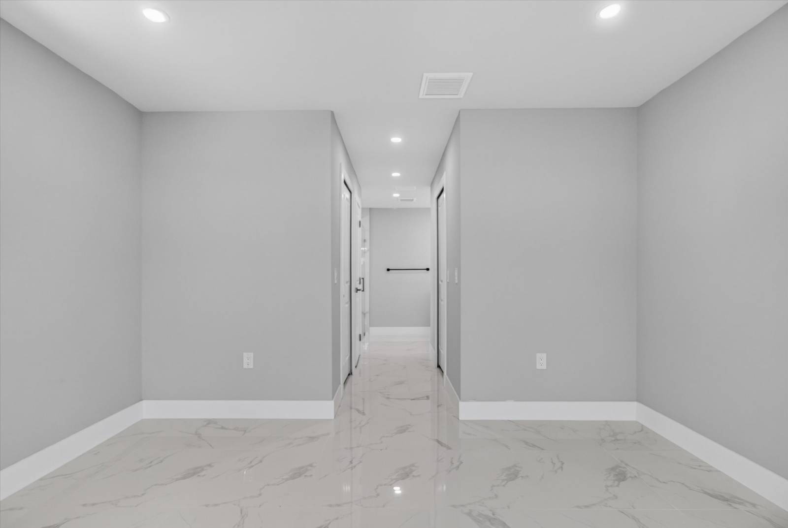 526 Wabasso S Ave, Lehigh Acres, FL 33974