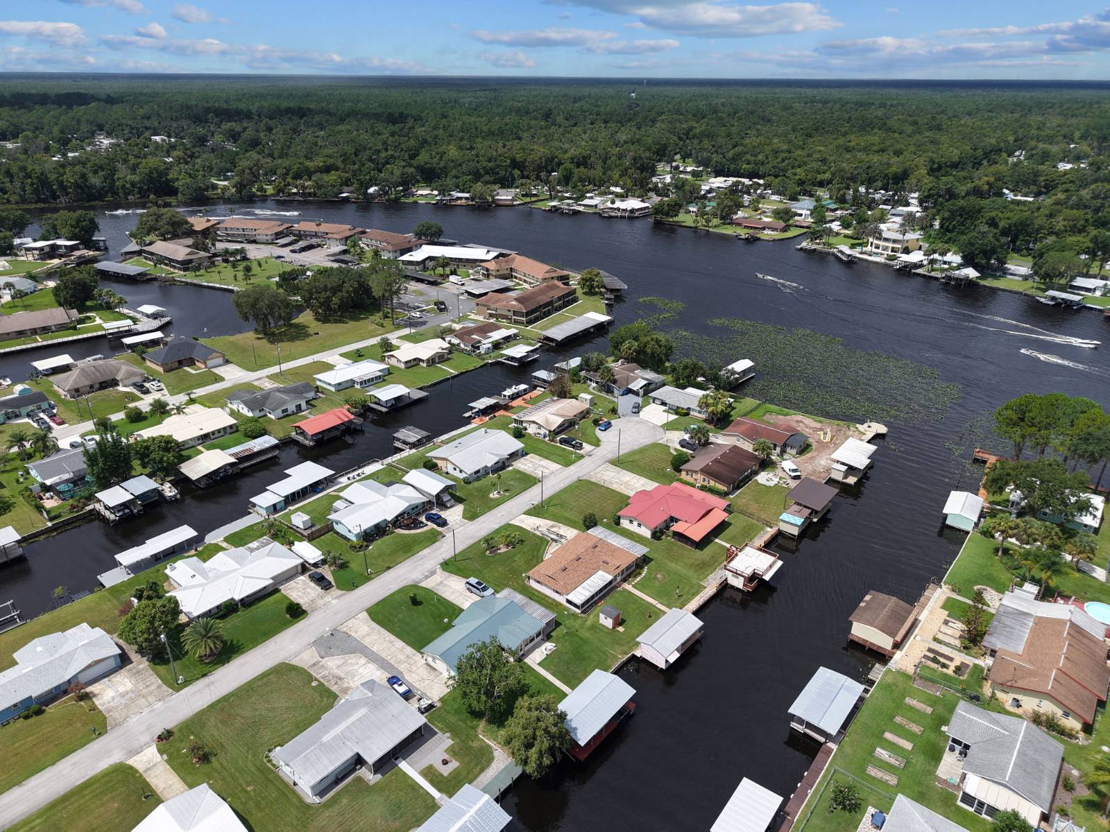 1630 Paradise Lane, Astor, FL 32102