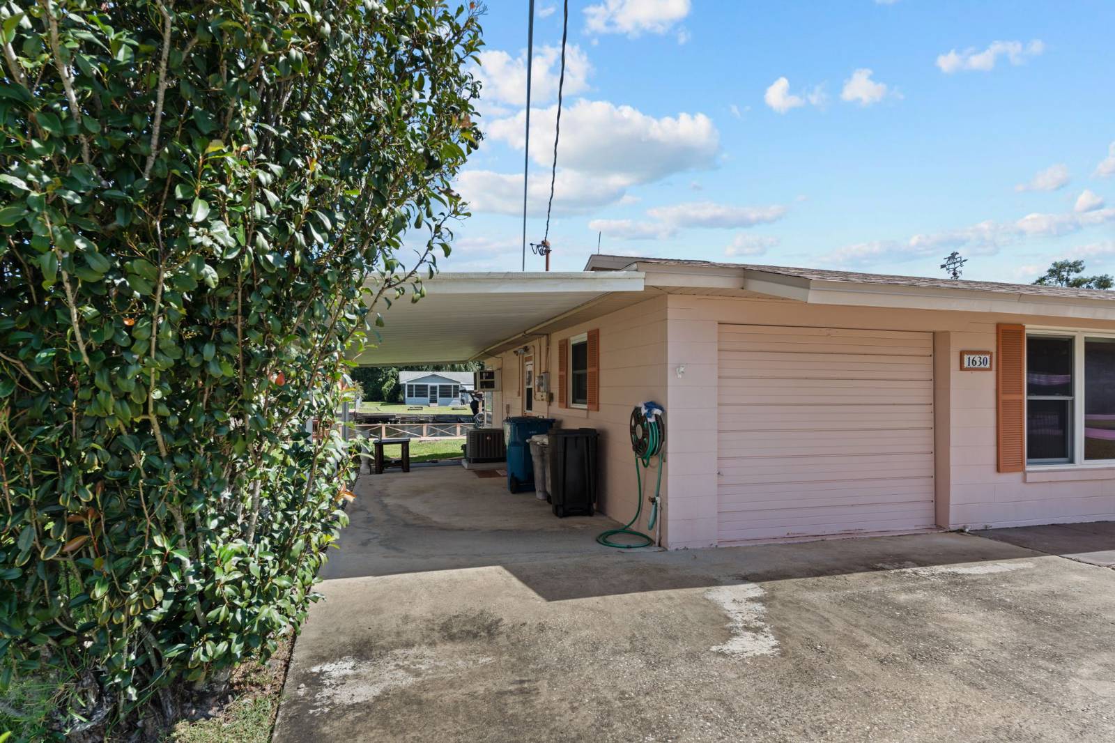 1630 Paradise Lane, Astor, FL 32102