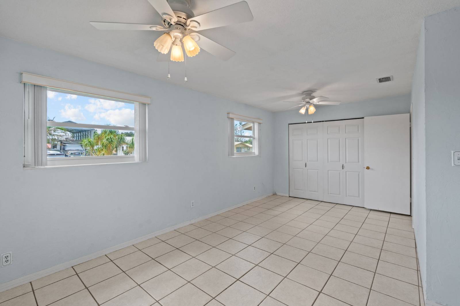 1630 Paradise Lane, Astor, FL 32102