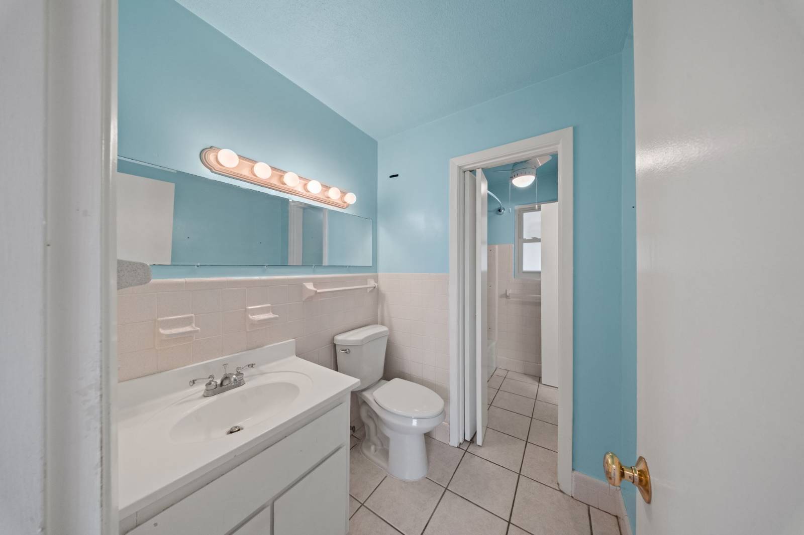 1630 Paradise Lane, Astor, FL 32102