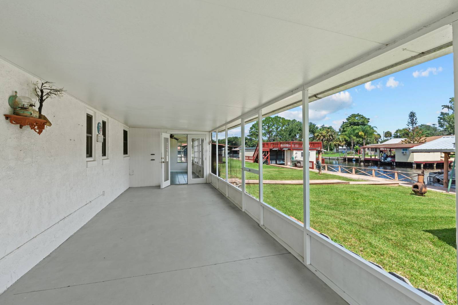 1630 Paradise Lane, Astor, FL 32102