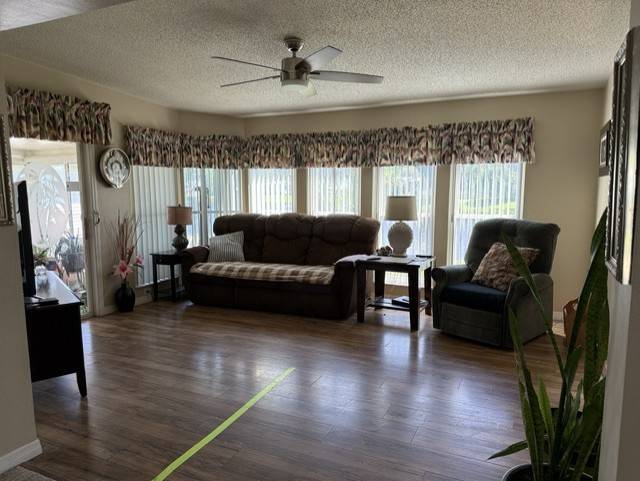 4612 Mercado Court thumbnail 16