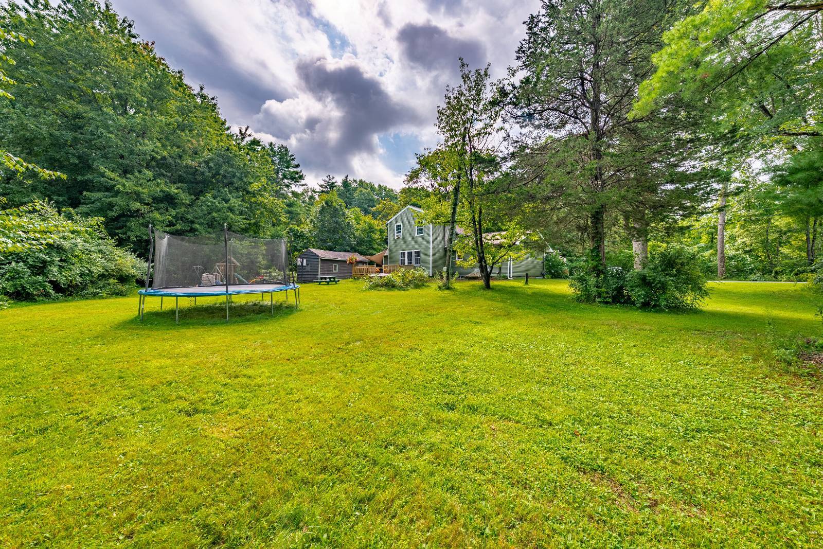 233 Elm Ave East