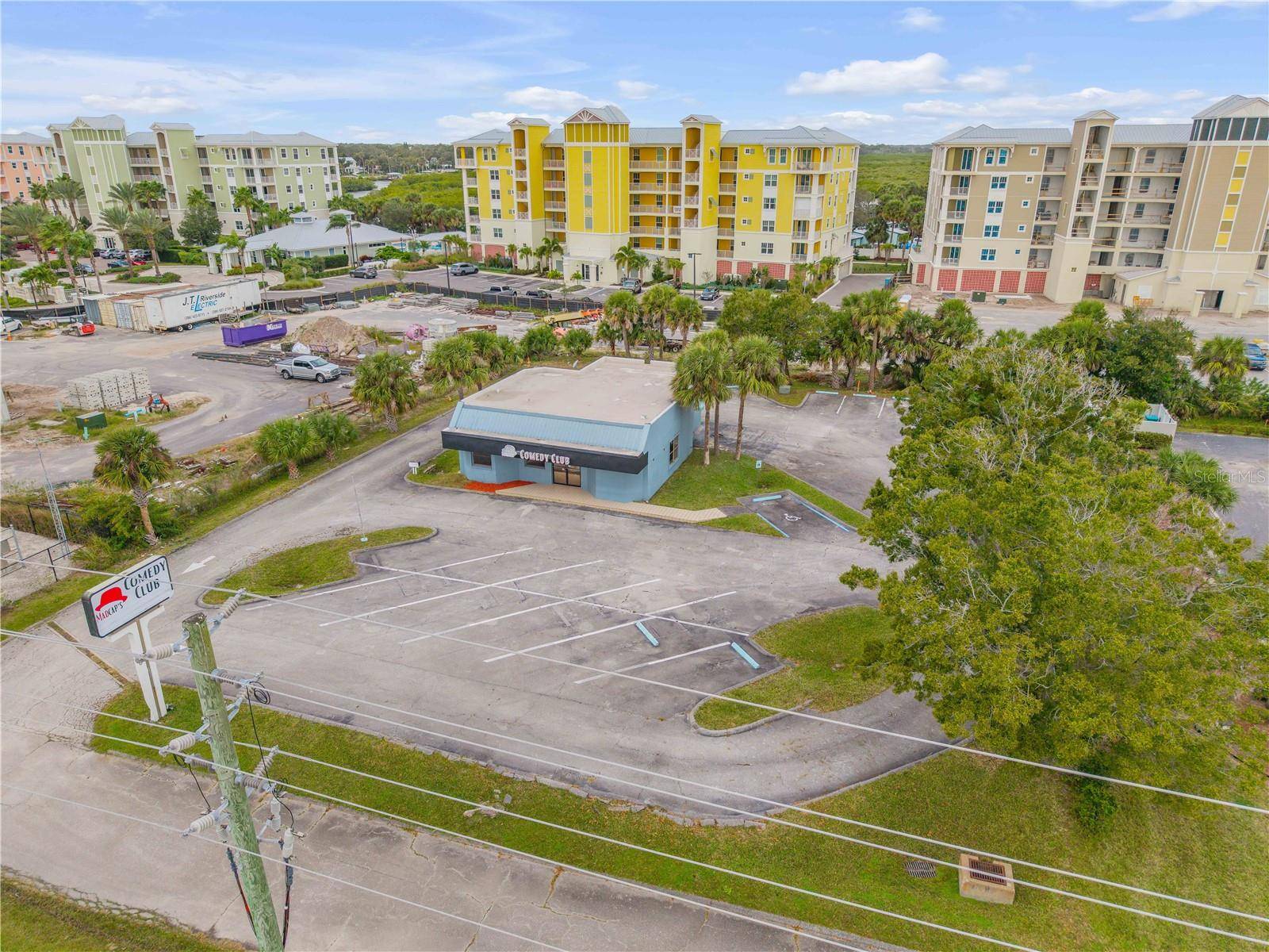 109 N Cswy, New Smyrna Beach, FL 32169