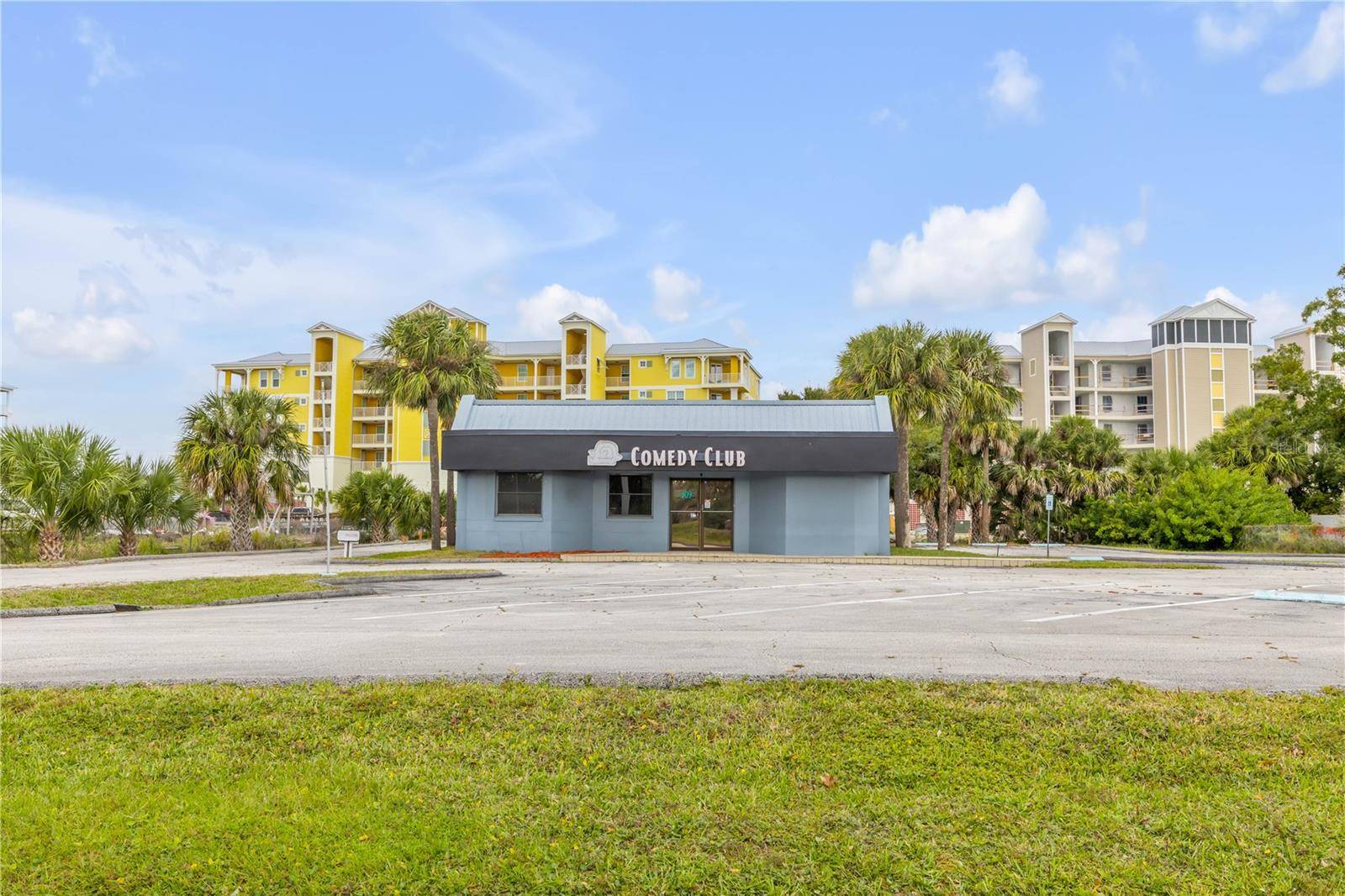 109 N Cswy, New Smyrna Beach, FL 32169