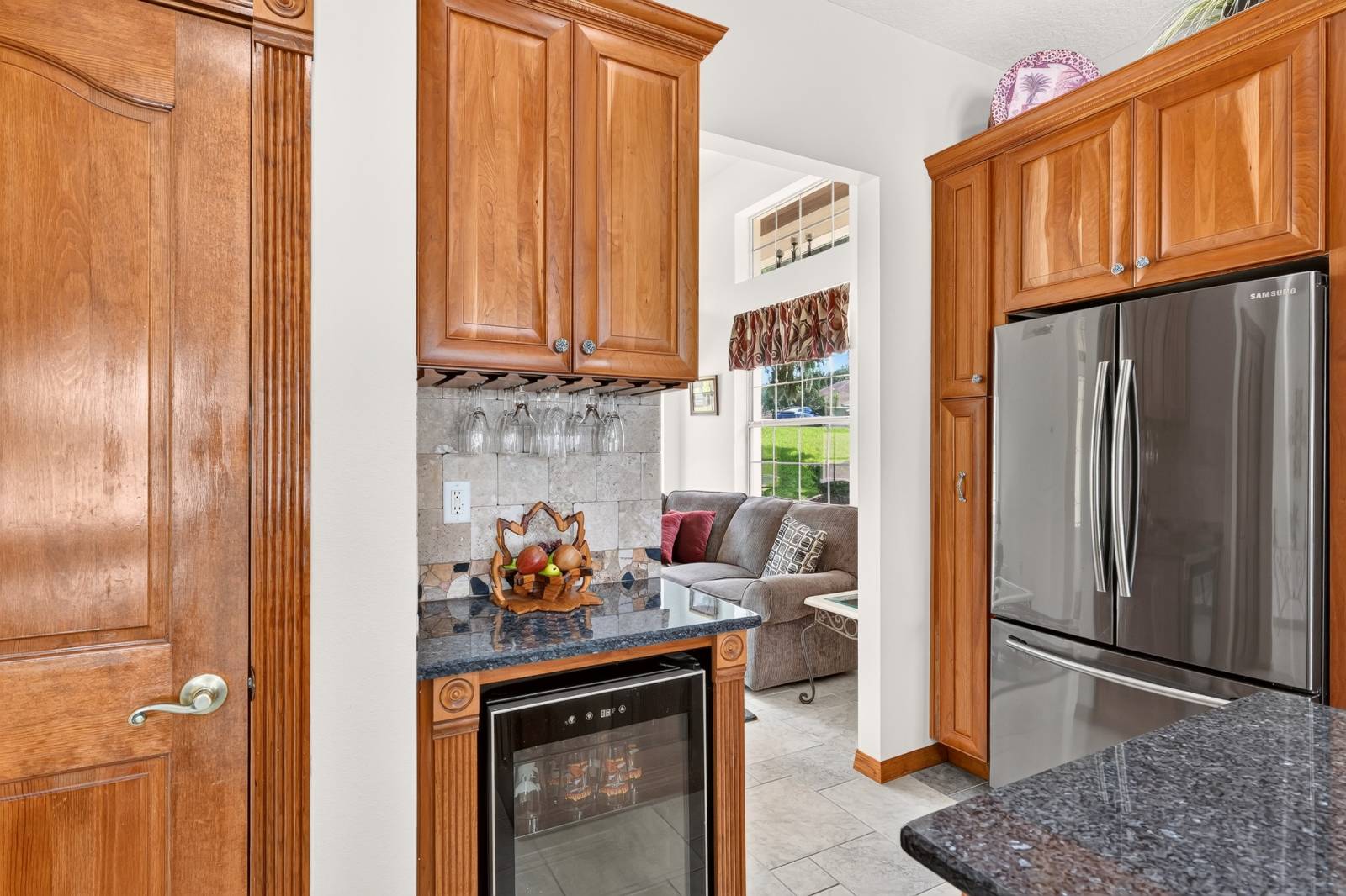 1833 Shore Line Dr, Leesburg, FL 34748