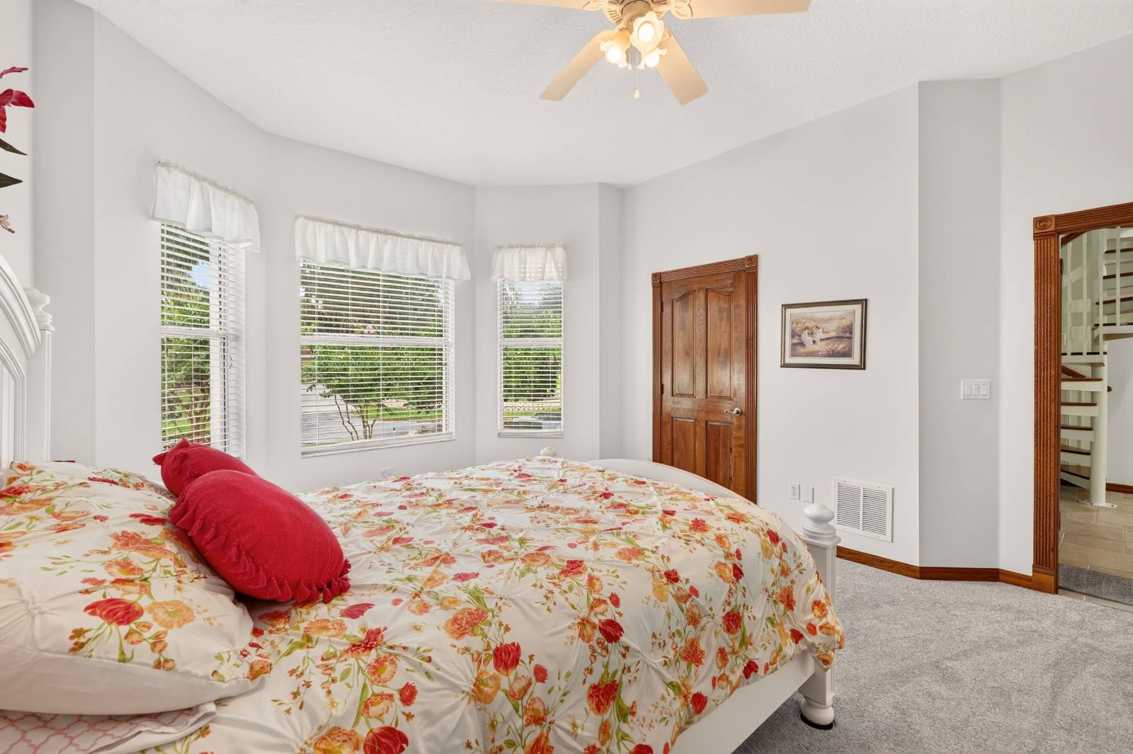1833 Shore Line Dr, Leesburg, FL 34748