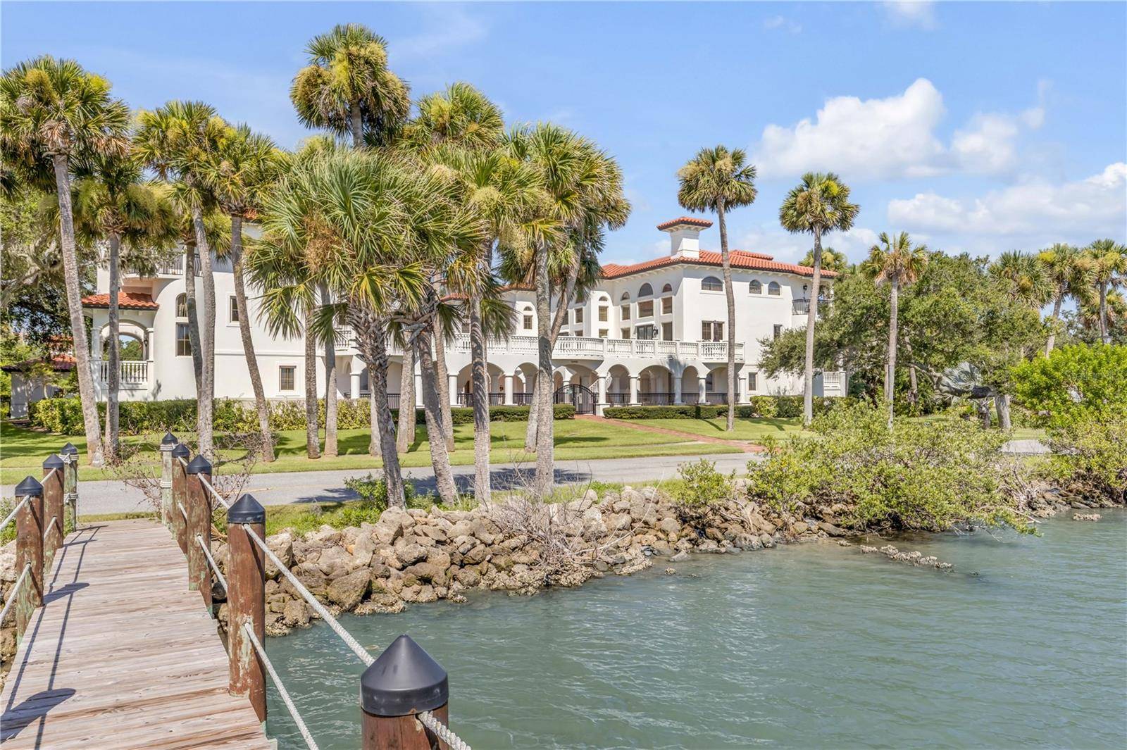 5090 Riverside Dr, #105, Port Orange, FL 32127